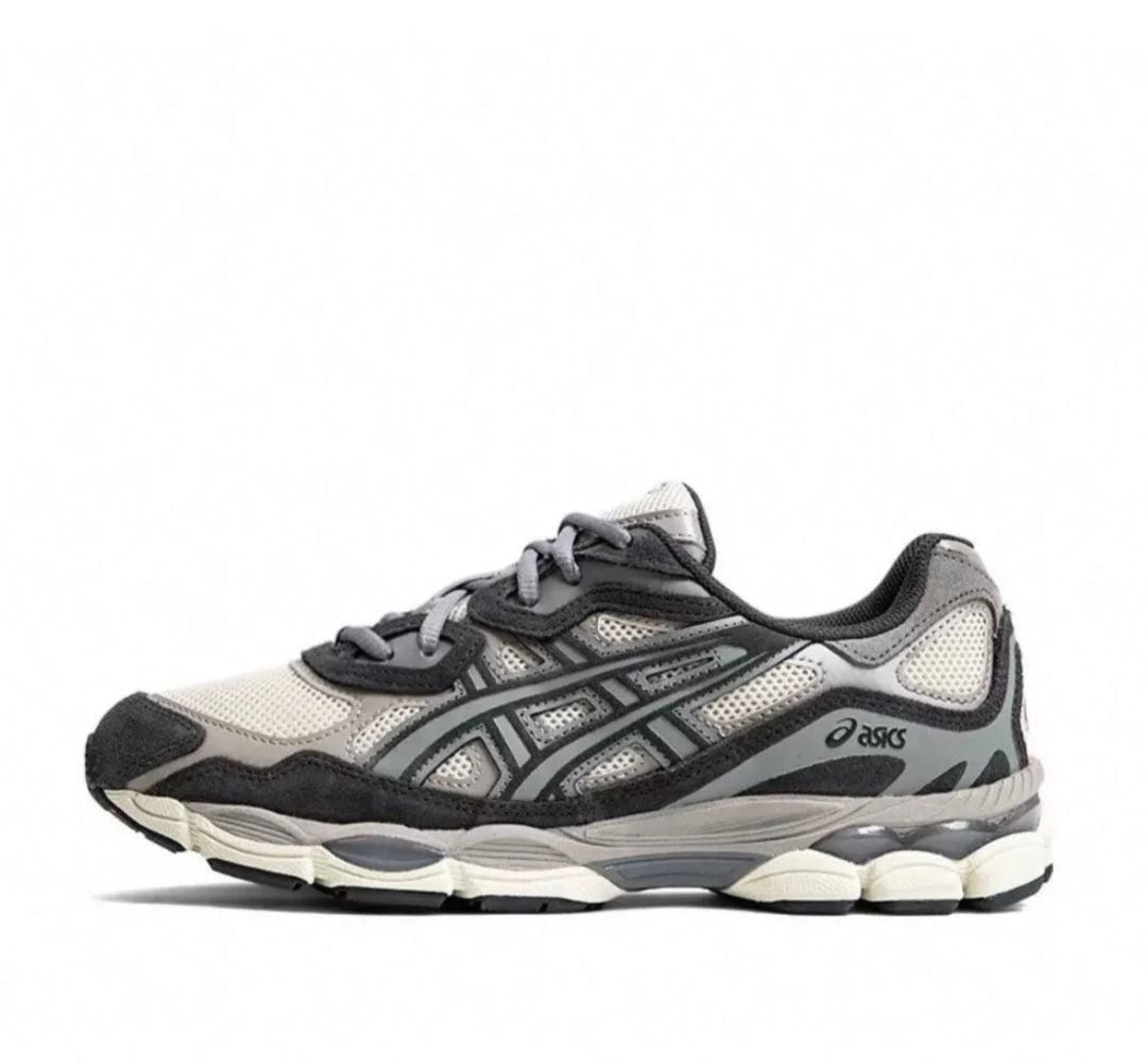 VIRAL GEL SNEAKER